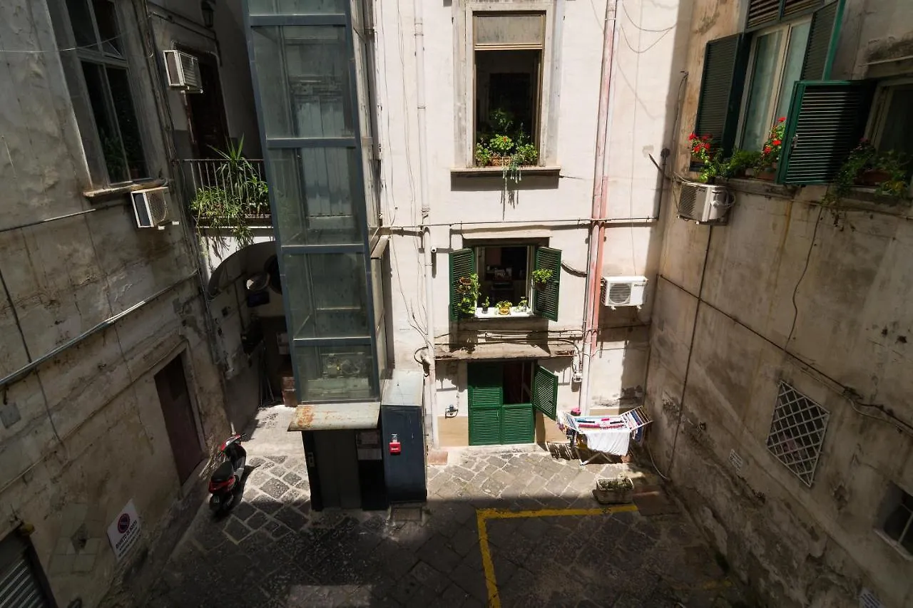 Domus Toledo Apartment Naples