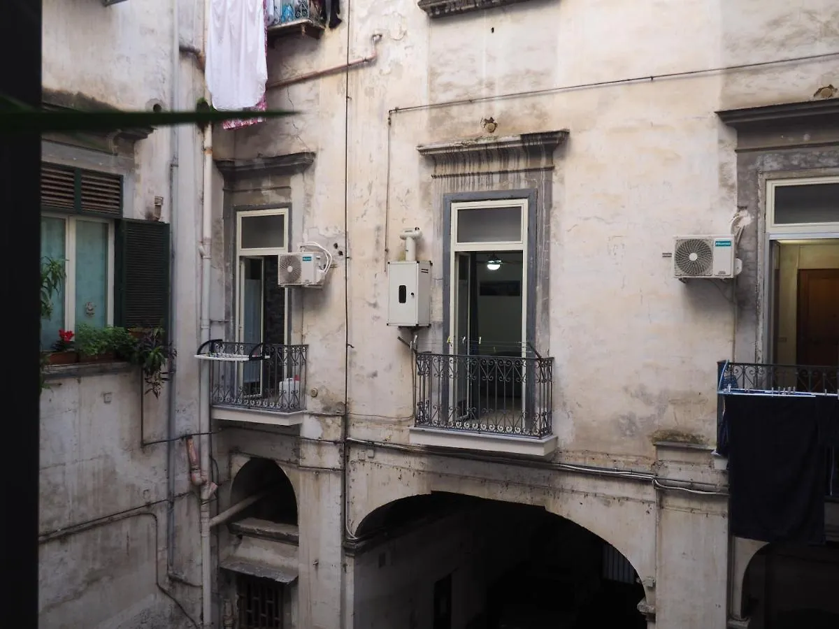 Domus Toledo Apartment Naples