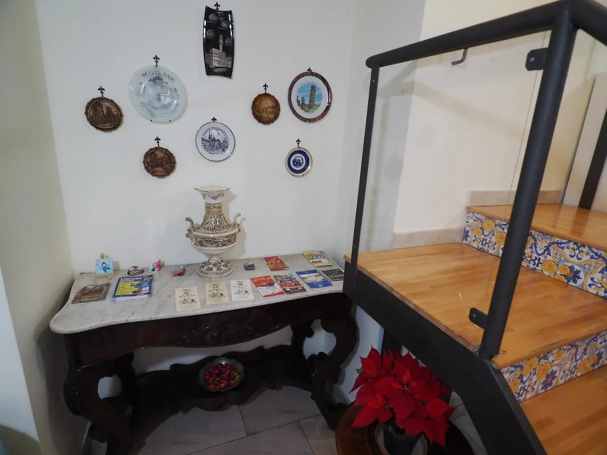 Domus Toledo Apartment Naples